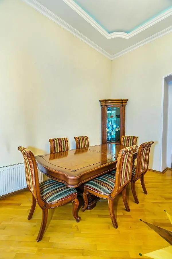 Hiss Central Apartment Baku Azerbaijan